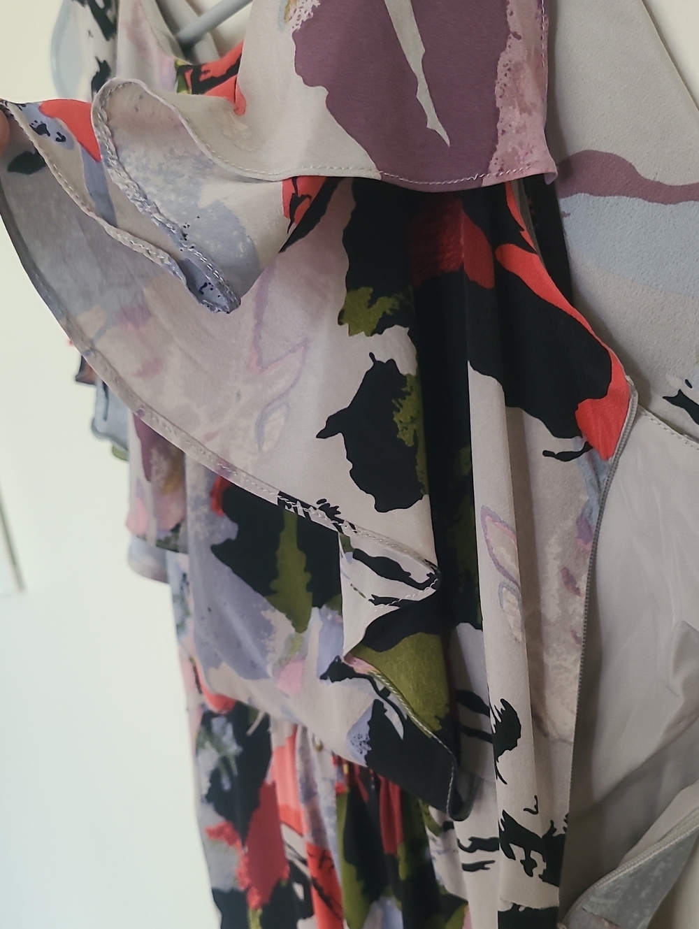 One-Shoulder Floral Ruffle Dress in Multi-Color - Picture 4 of 5
